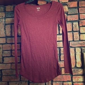 Maroon long sleeve shirt