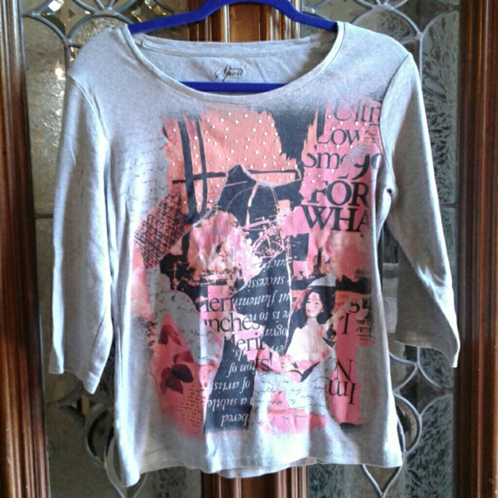 Graphic  tee.  Macy's. PL