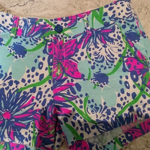 Lilly Pulitzer Callahan Shorts (Size 6)