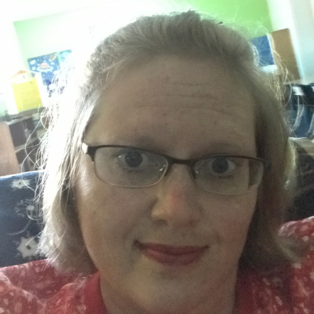 Meet your Posher, Holly