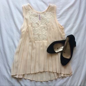 Nwot Francesca's top