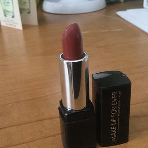 Makeup forever travel lipstick rouge