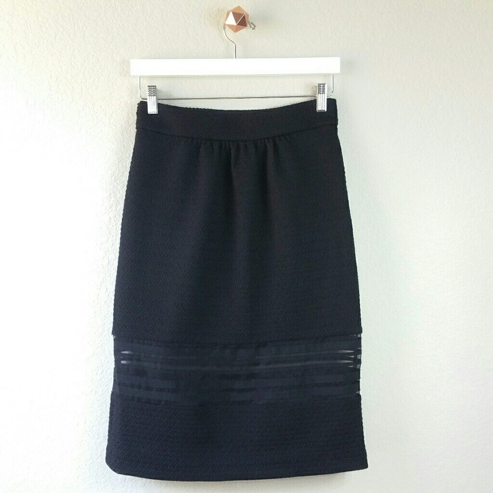 BADGLEY MISCHKA textured silk-trimmed black skirt - Picture 4 of 6