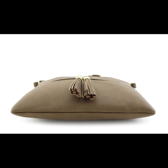 Lightweight Crossbody Handbag with Tassels - Picture 4 of 6