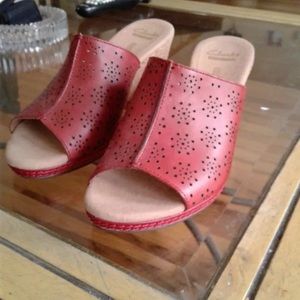 Clark's soft cushion helio corridor red leather