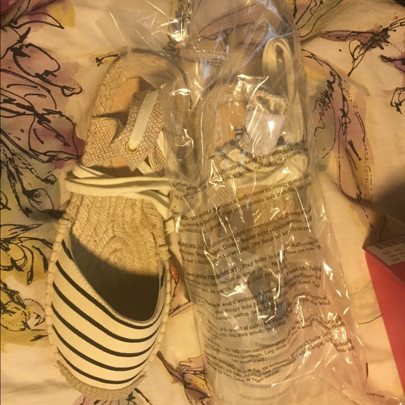 Navy and white striped espadrilles - Picture 2 of 3