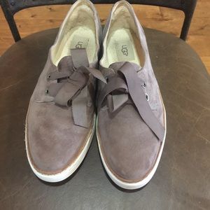 Ugg 'Carilyn' Lace‑Up Flat