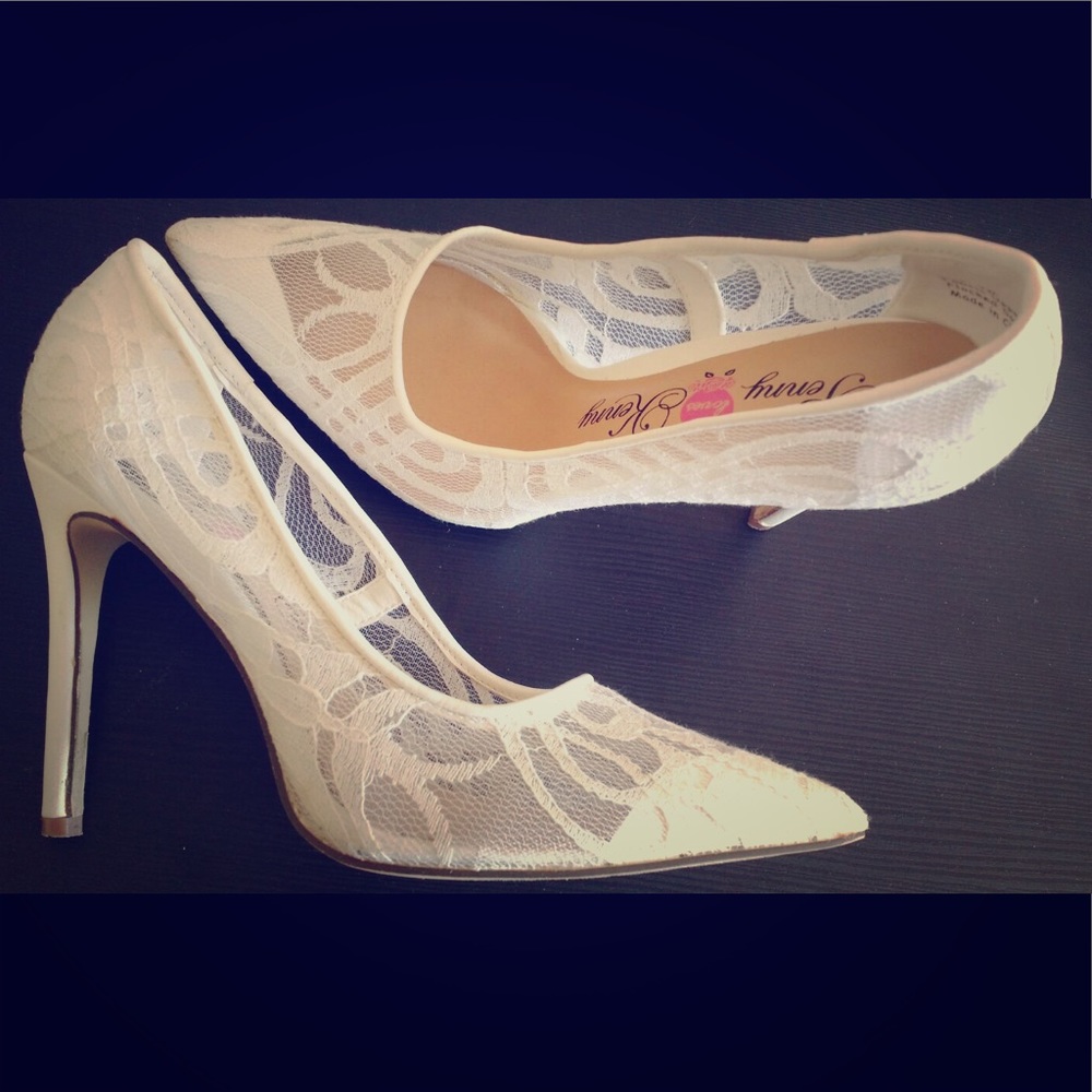 Penny loves Kenny lace heels