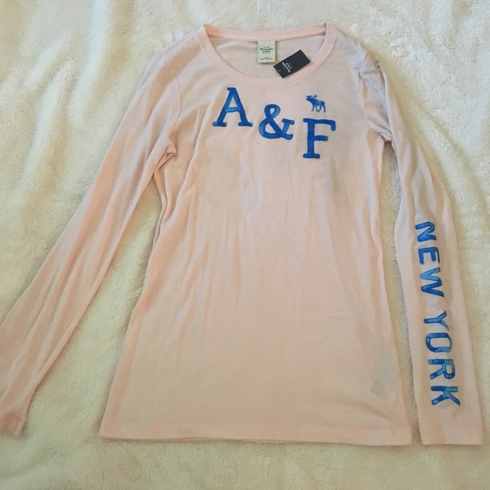 Abercrombie and fitch long sleeve tee