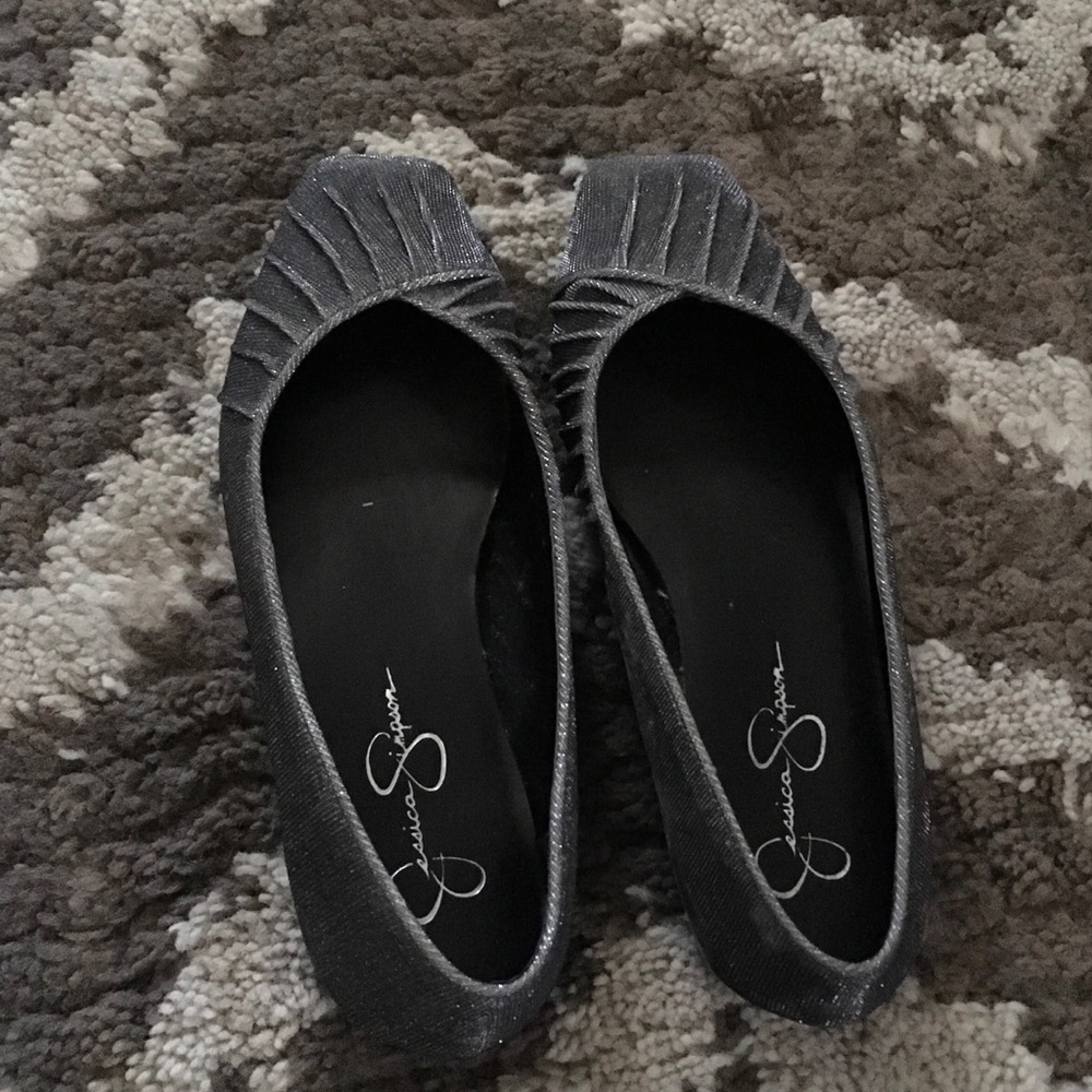 Jessica  Simpson flat