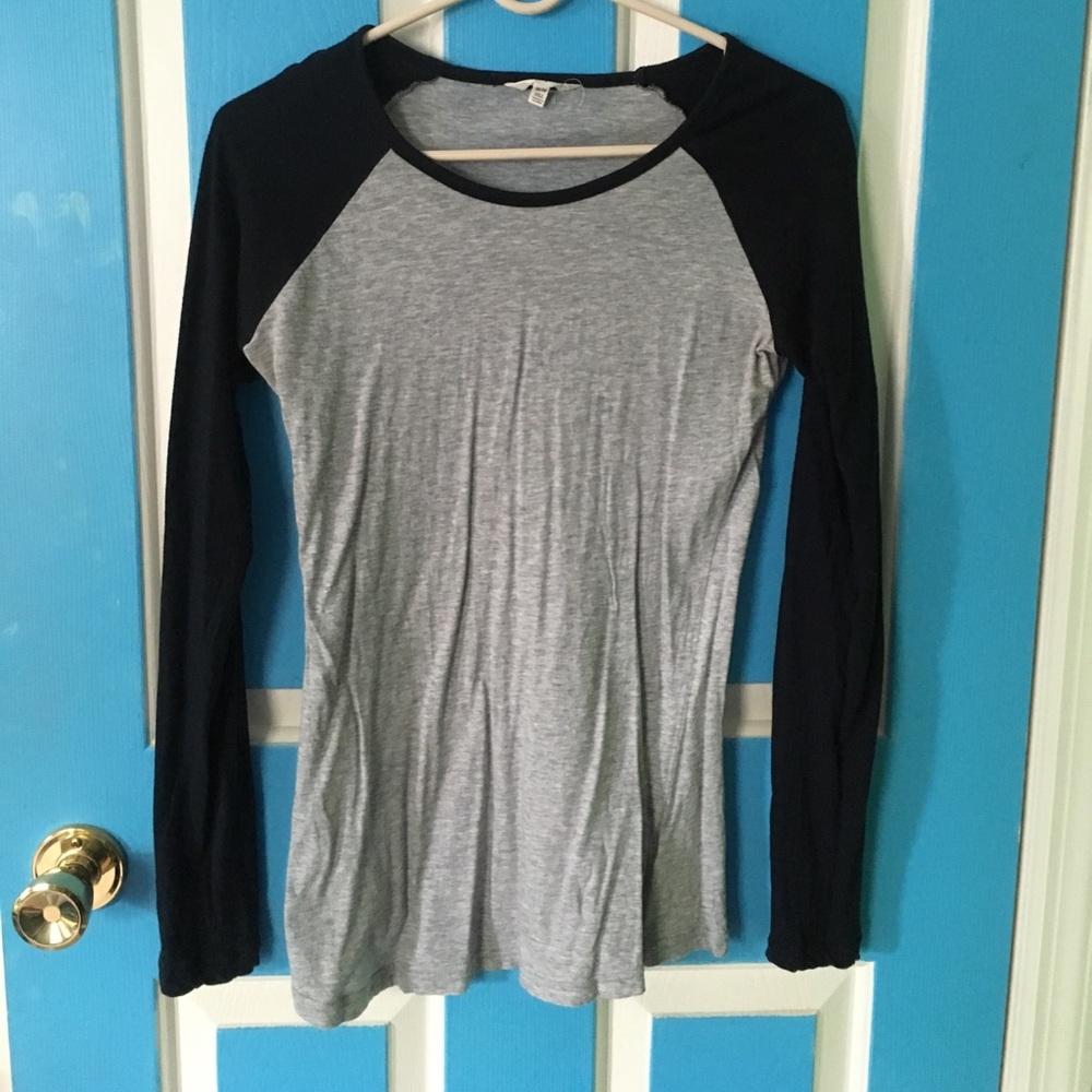 Black and gray long sleeve shirt