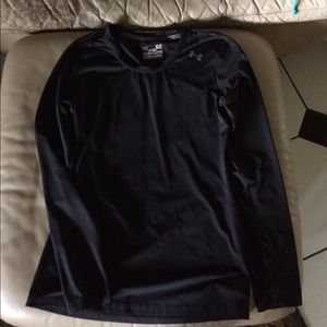 Long sleeve under armour shirt