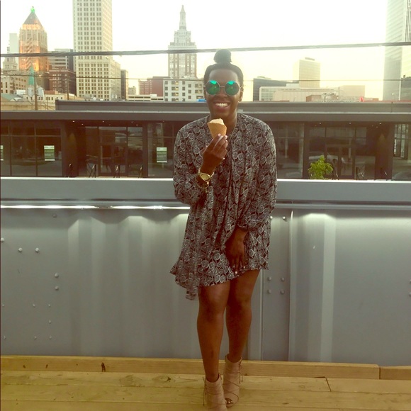 Meet your Posher, Kimmie - Picture 1 of 3