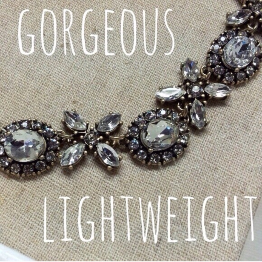 Jewelry | Crystal delicate xoxo necklace - Picture 4 of 4
