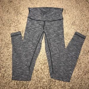 Size 4 Lulu leggings. Perfect condition