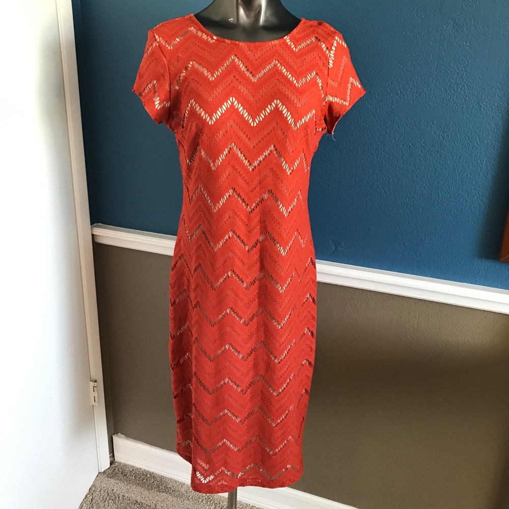Sisterhood of the Traveling Dress, in REAL life 😳