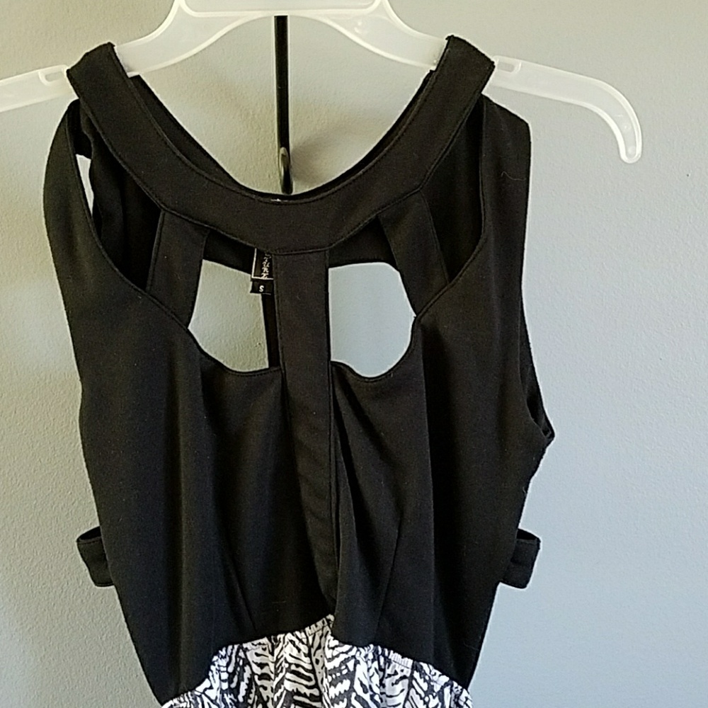 Dress - Picture 4 of 4