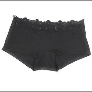 VS PINK New ! Lace trim Boy short Panty black