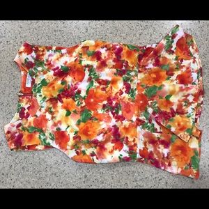 Forever 21 sleeveless floral print top.
