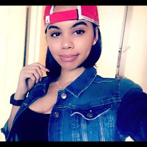 Meet your Posher, Emely