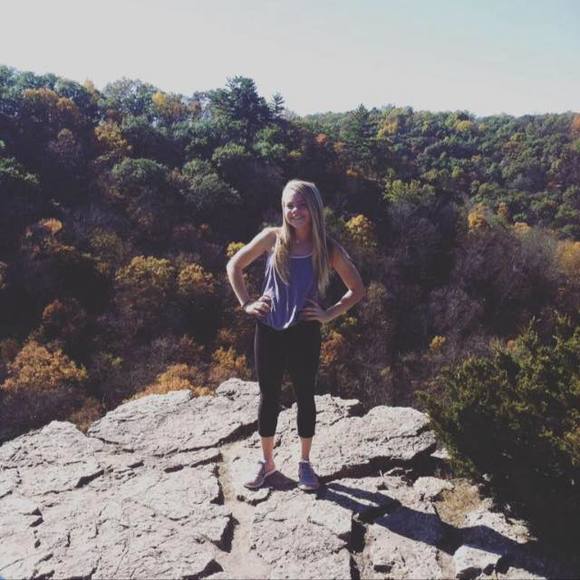 Meet your Posher, Lexi - Picture 1 of 1