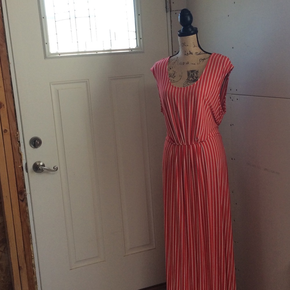 Isaac Mizrahi Dress