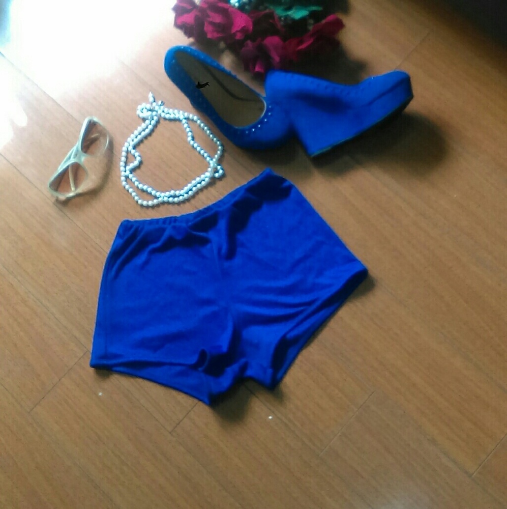 Blue Elastic-Waist Cotton Shorts*Small