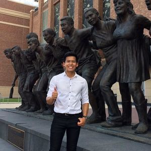 Meet your Posher, Eric