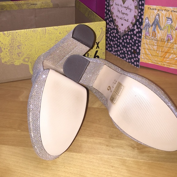 mix no.6 heels new *ONE DAY SALE* - Picture 4 of 4