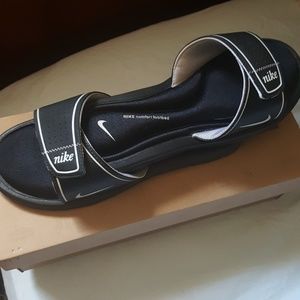 Nike Comfort Footbed Slides