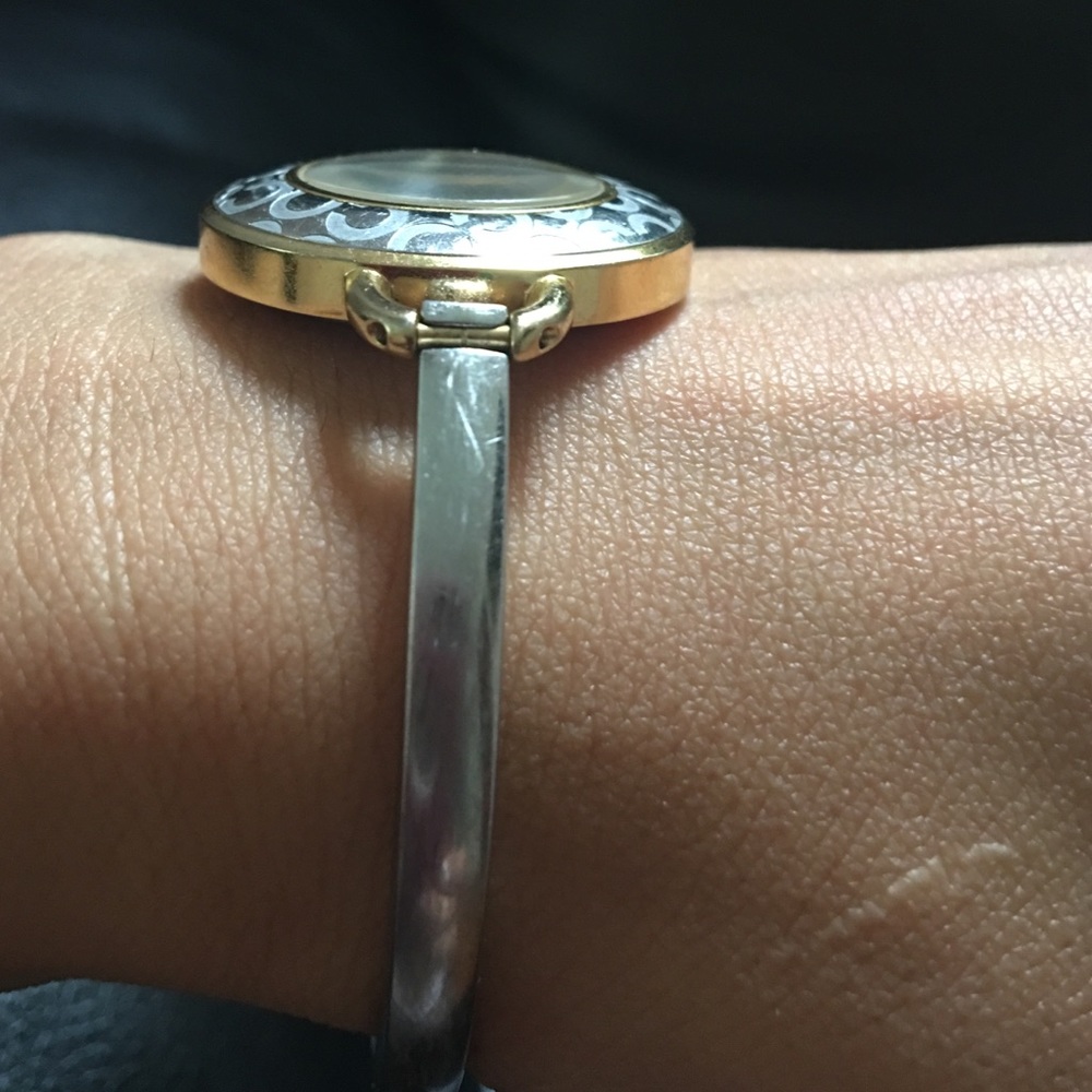 Watch - Picture 3 of 3