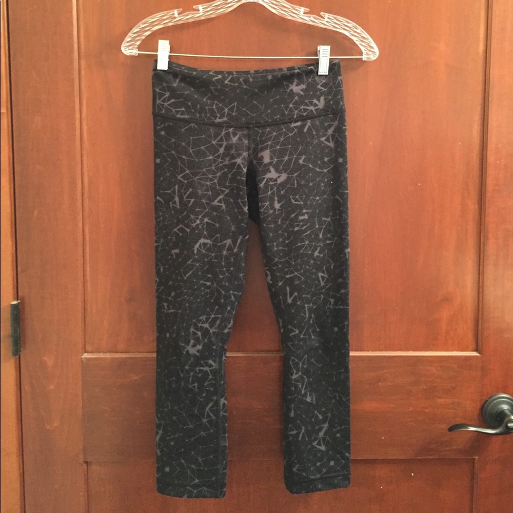 Lululemon Wunder Under Crops