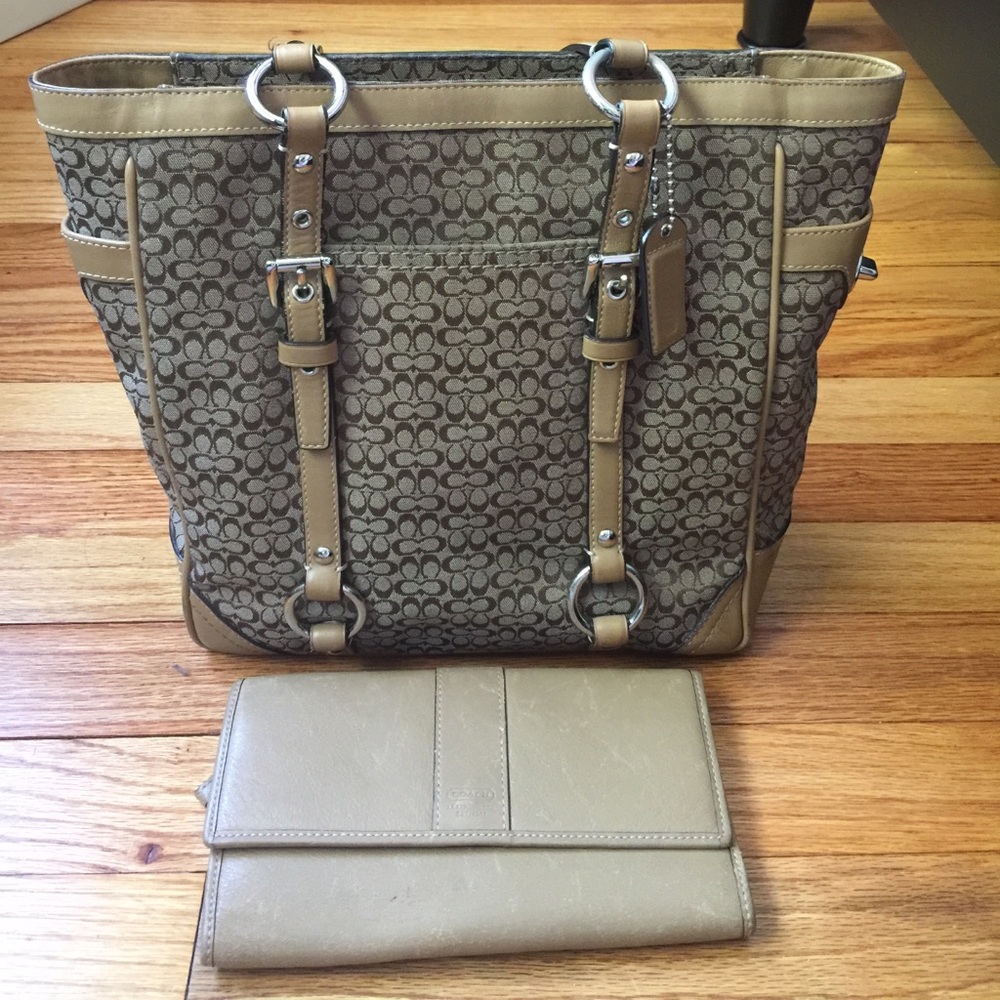 Coach tote