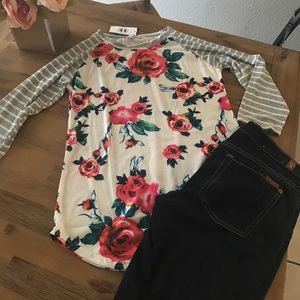 🆕Floral top