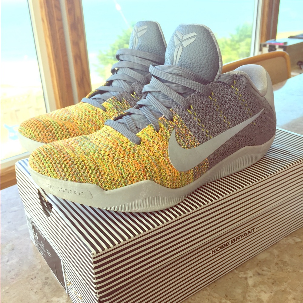 Nike Low Kobe Elite XI - Master of Innovation 9.5