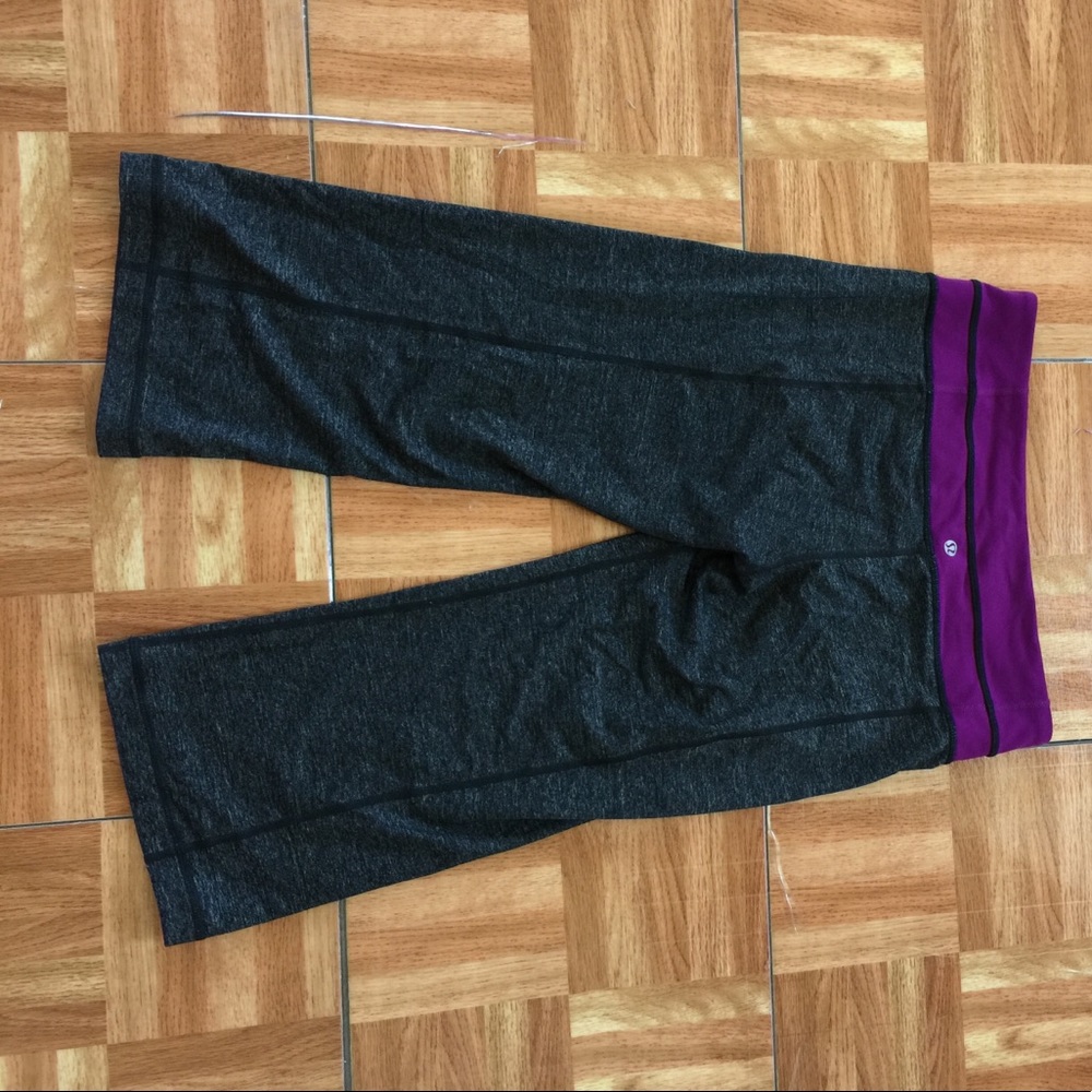 Lululemon capri - Picture 2 of 3