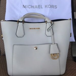 Michael Kors Greenwich Bag