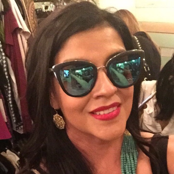 Meet your Posher, Grace - Picture 2 of 6