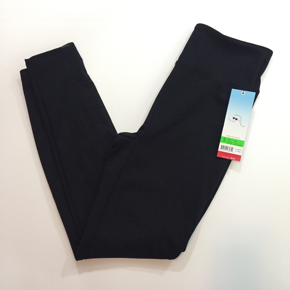 BNWT Assets Cropped Mesh Vent Leggings