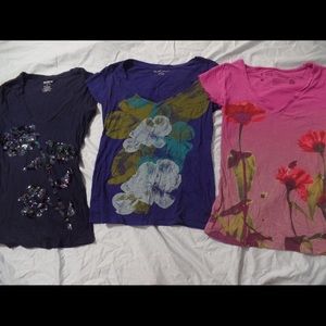 Lot of 3 flower v-neck tops