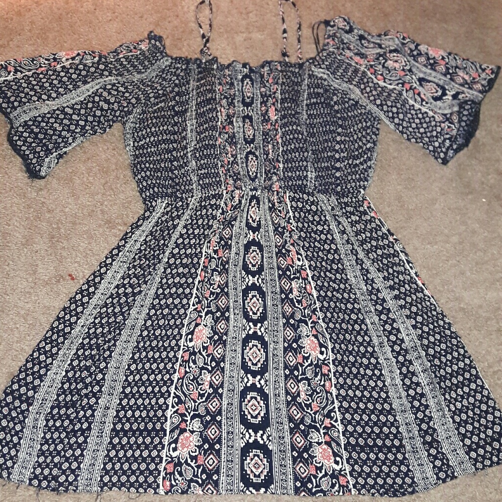 Stretchy Cold Shoulder Mini Dress