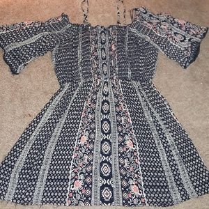 Stretchy Cold Shoulder Mini Dress