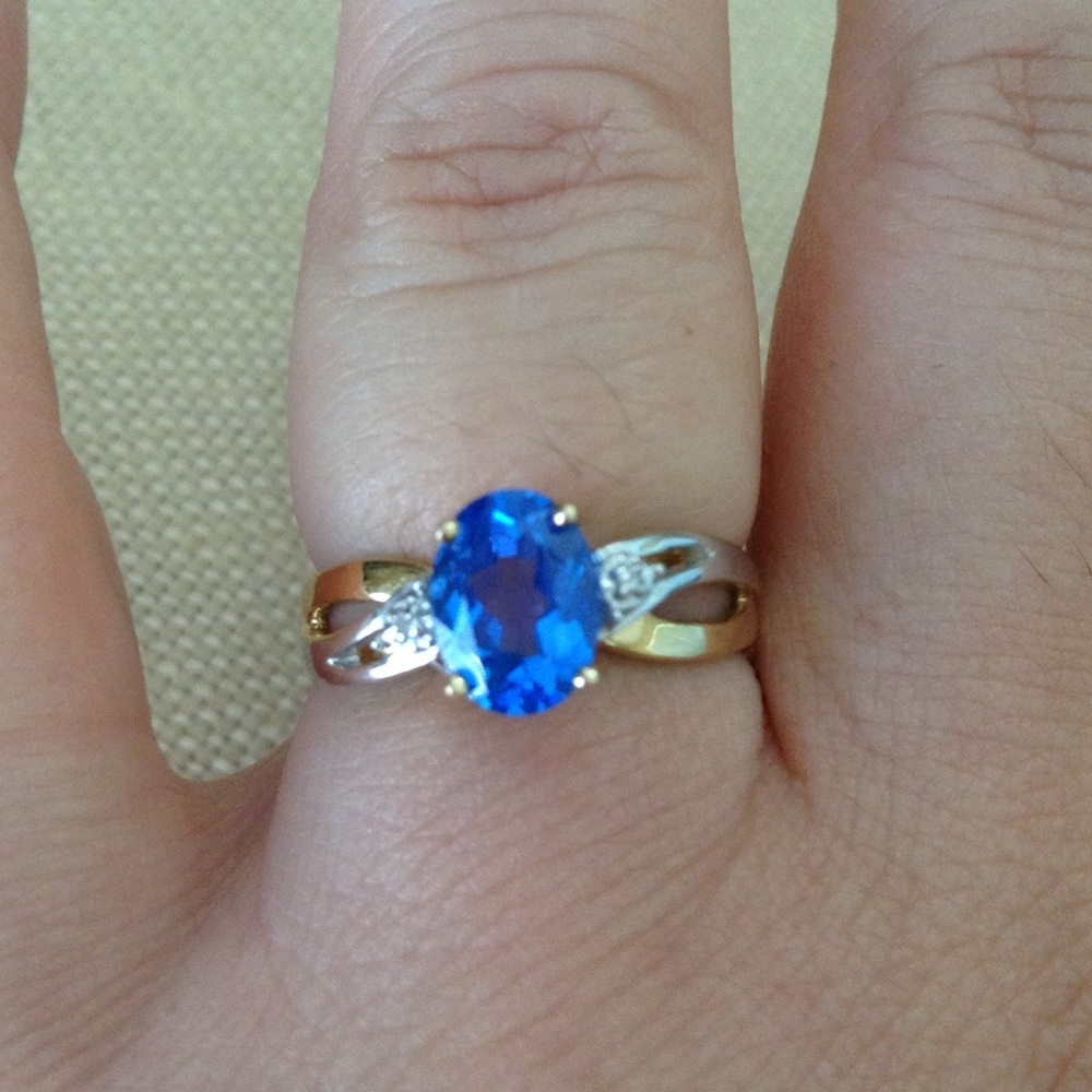 SZ:7 10k gold two-tone Blue Topaz ring