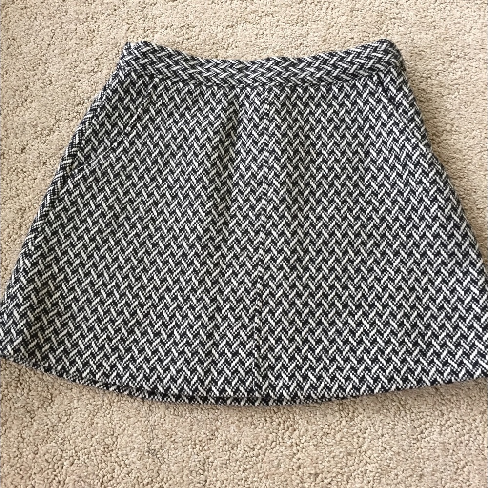FOREVER 21 SKIRT SIZE M