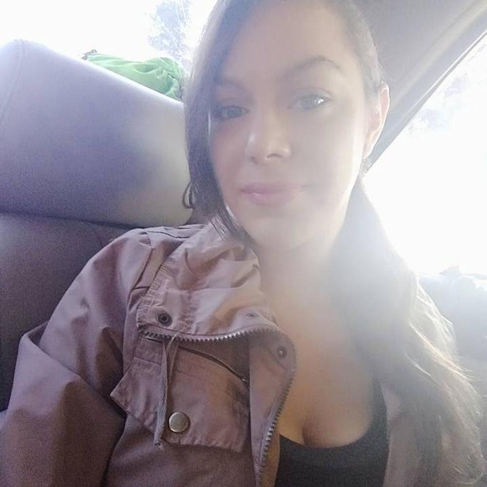 Meet your Posher, Yanelis