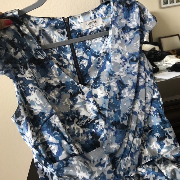 Dress - Picture 6 of 8