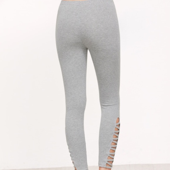 💥Last Pair 💥criss cross capri athletic leggings - Picture 6 of 6
