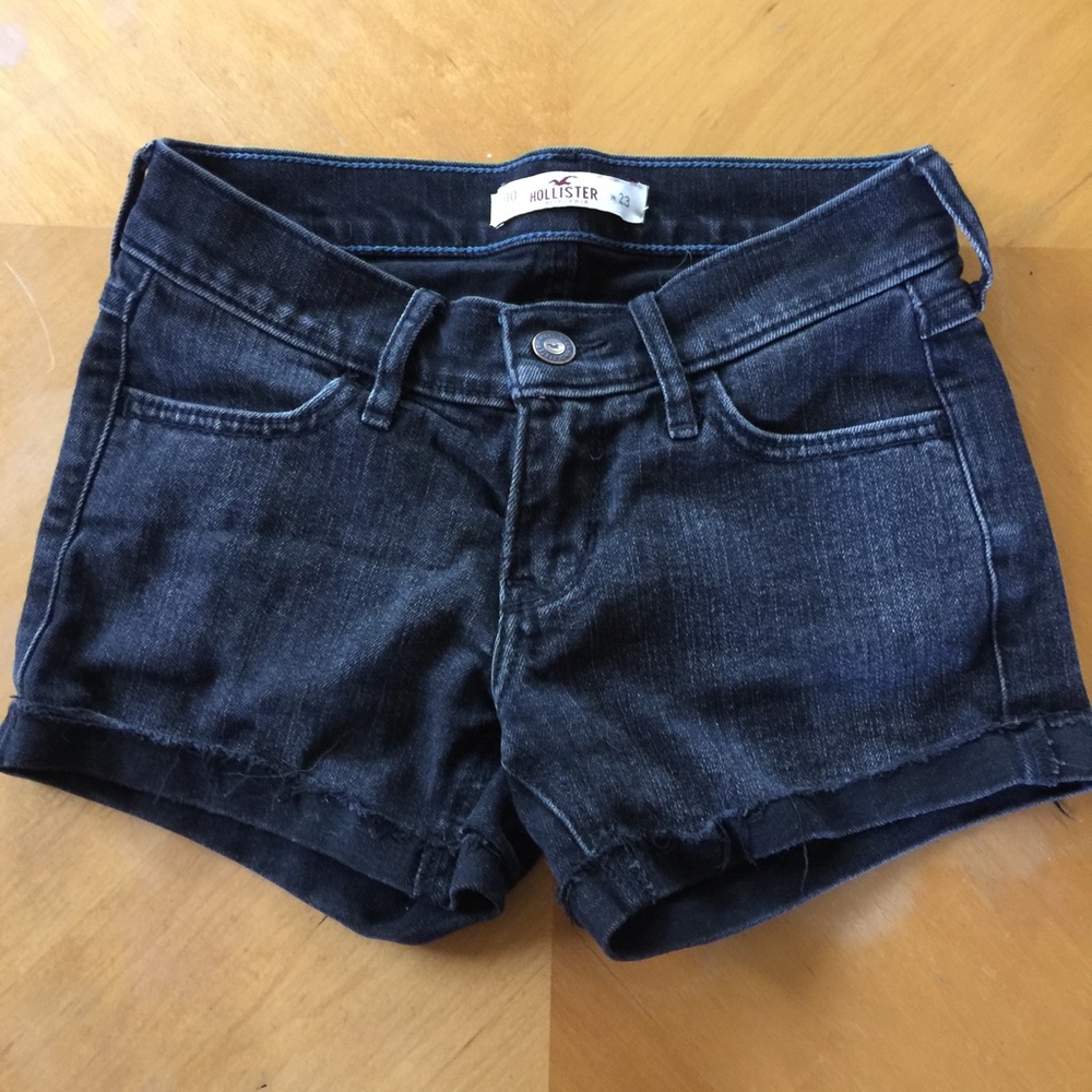 **SOLD**Like new hollister denim shorts. size 00