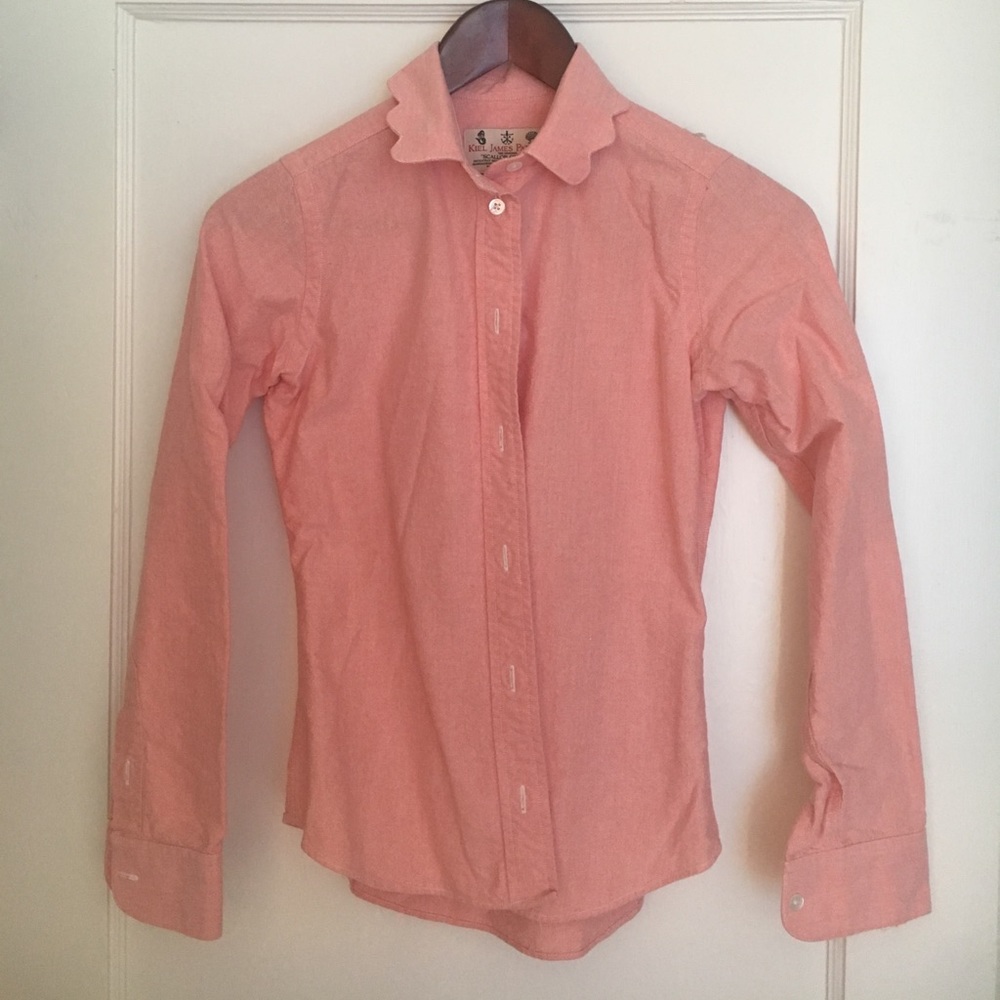 Women's scalloped oxford