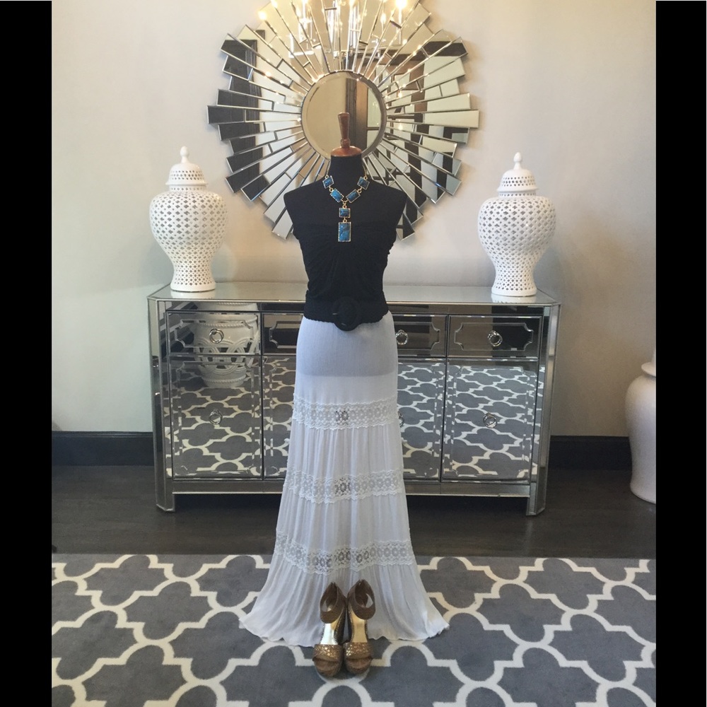 Firm Flash Sale🔥🔥White Crochet and Lace Maxi